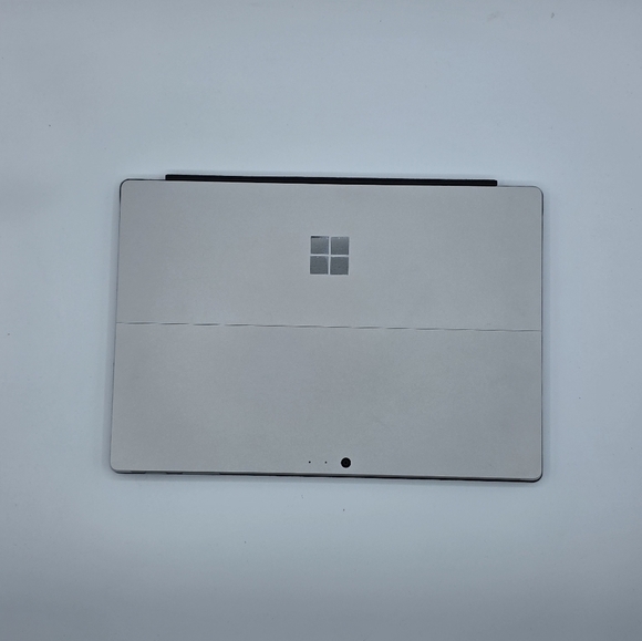 Microsoft Surface Pro 4 12.3" Tablet (Intel Core i5, 4GB RAM, 128GB SSD, Silver) - Picture 2 of 16